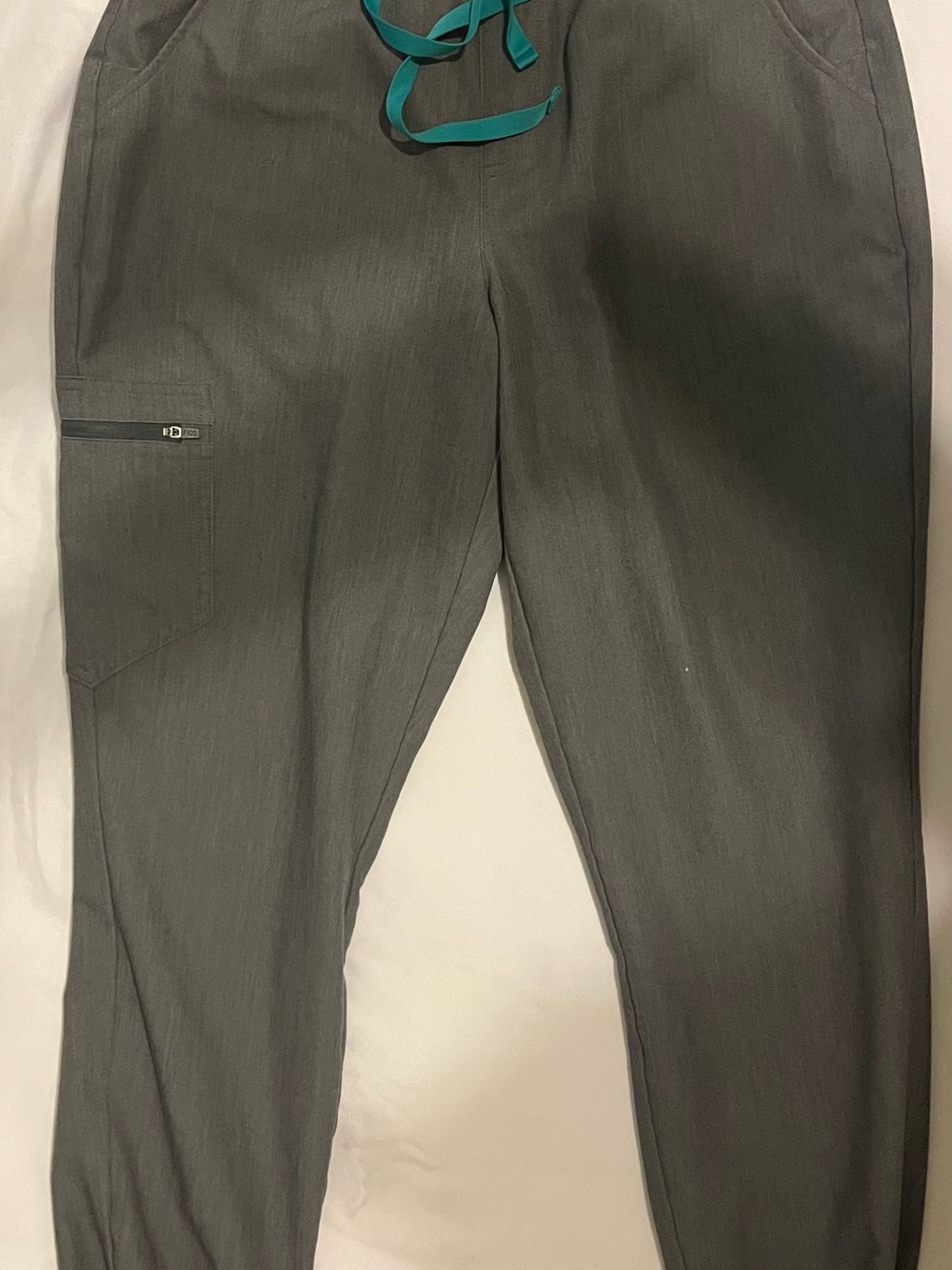 Gray Fig Scrub joggers- grey